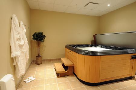 Best offers for HOTEL LE NAVIGATEUR Rimouski