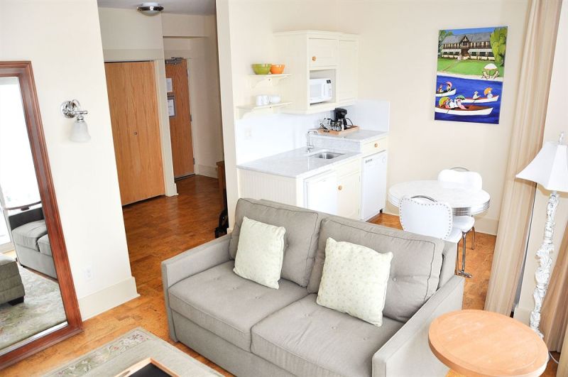 Best offers for HOTEL ELDORADO KELOWNA Kelowna