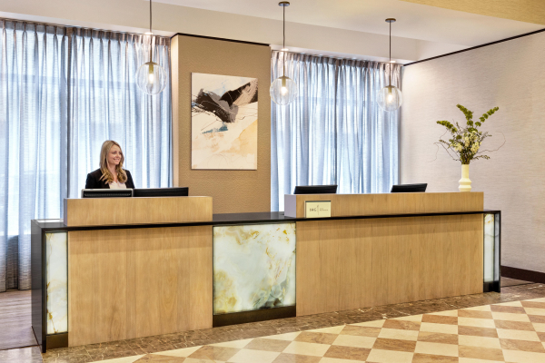 أفضل العروض ل Crowne Plaza Cleveland at Playhouse Square كلفلاند 
