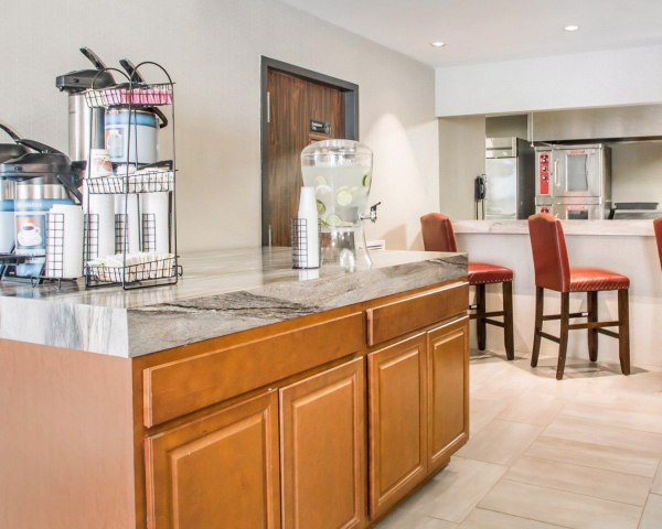 Best offers for Clarion Inn & Suites Springfield Springfield