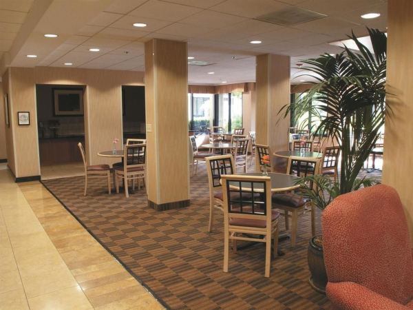 أفضل العروض ل لاكينتا ان ذاوساندااكس نوباري بارك ذوساندااكس