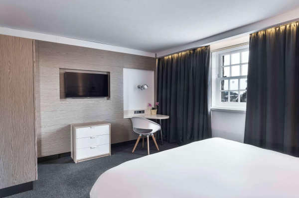 Best offers for Radisson Blu Hotel, Edinburgh City Centre Edinburgh