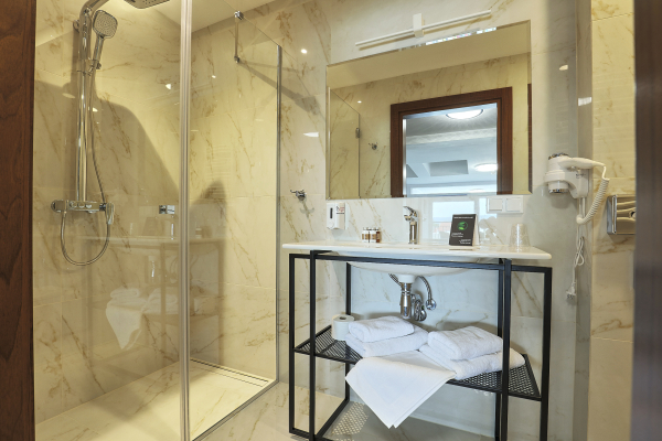 Best offers for Jan Krakow