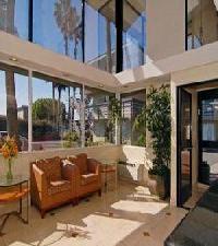 أفضل العروض ل كومفورتاناناهيم اناهيم 