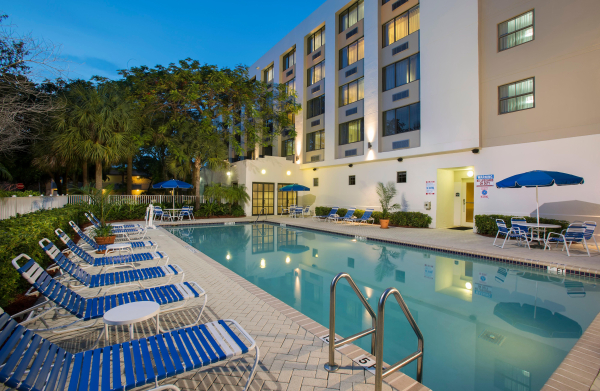 Best offers for Holiday Inn Exp & Sts Ft. Lauderdale-Plantation Plantation