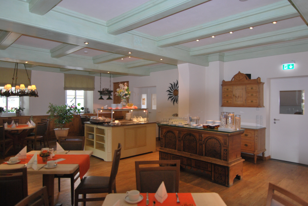 أفضل العروض ل فندق اكزينت تورمفيرت أوبيرامميرجاو