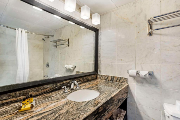 أفضل العروض ل Best Western Plus Newark Airport West نوارك 