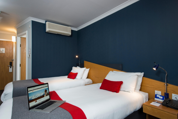 Best offers for Holiday Inn Express Glasgow City Riverside Glasgow