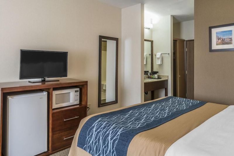 Best offers for COMFORT INN TACOMA Tacoma 