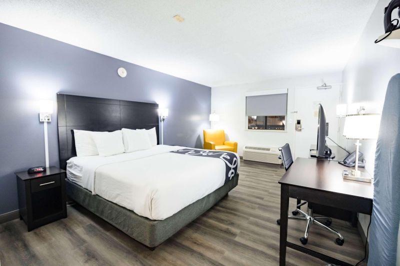 Best offers for La Quinta Inn Tampa Busch Gardens Tampa