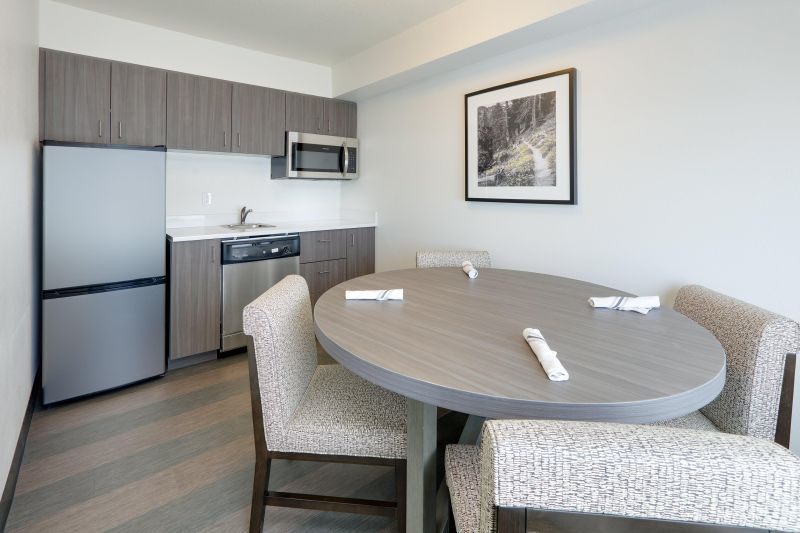 أفضل العروض ل هوليدايان توين فاولس توين فالس 