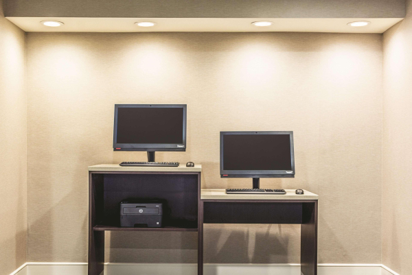 Best offers for La Quinta Inn & Suites Atlanta - Perimeter Atlanta 