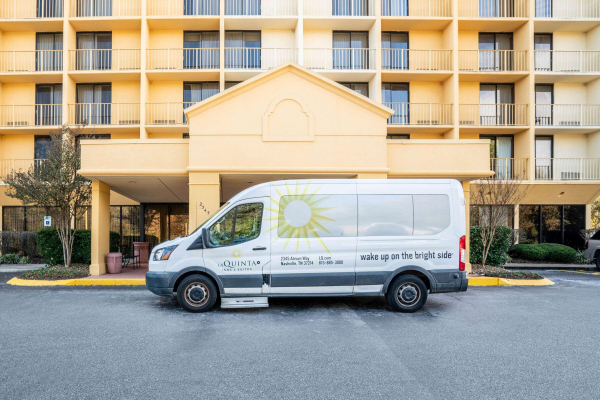 Best offers for La Quinta Inn & Suites Nashville Airport/Opryland Nashville 