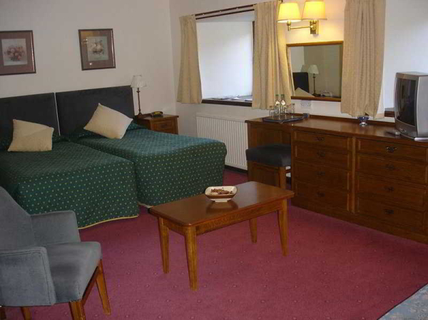 أفضل العروض ل Bowfield Hotel & Country Club جلاسجو