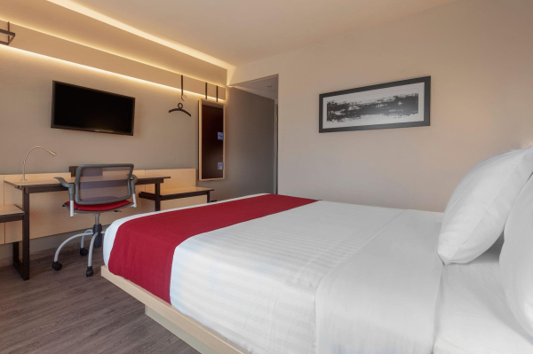 Best offers for City Express Leon Leon