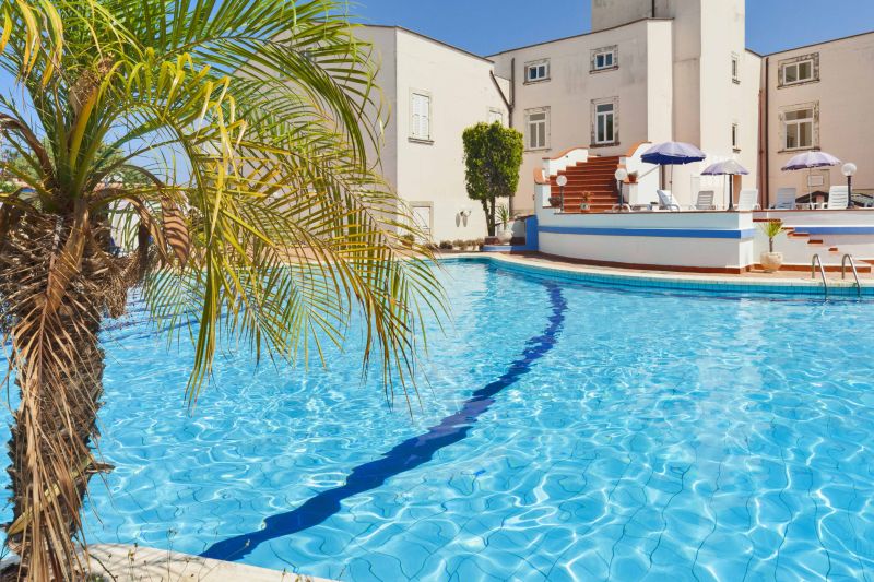 أفضل العروض ل جراند فيلا بوليتي سرقوسة