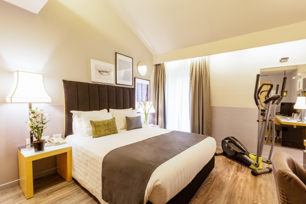 أفضل العروض ل هوليدايان ميلان جاريبالدي ستاشن ميلانو