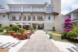 Blue Moon Resort & Spa