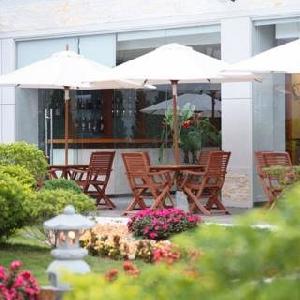 Blue Moon Resort & Spa