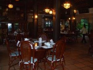 Apartaments Lang Co Beach Resort