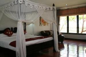 Puri Saron Baruna Beach Cottages