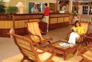 Manchebo Beach Resort & Spa