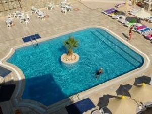 Bellacasa Suite's & Club