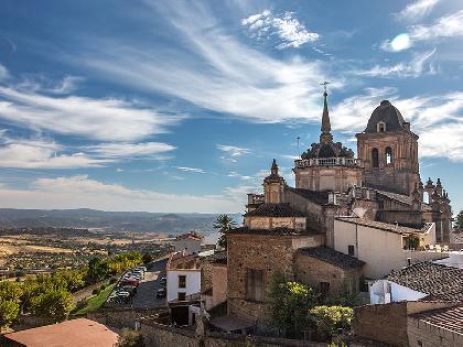 SPANISH AND PORTUGUESE LANDSCAPES SPANISH AND PORTUGUESE LANDSCAPES