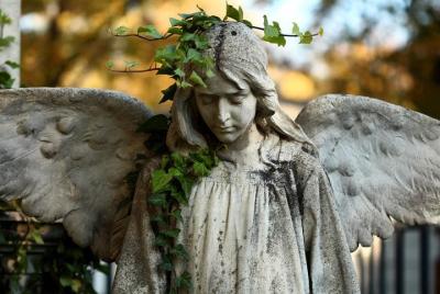 Ghost stories of Bucharest with Bellu Cemetery half day private t Ghost stories of Bucharest with Bellu Cemetery half day private t