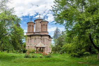 Snagov Monastery - Mogosoaia Palace - Private Tour Experience Snagov Monastery - Mogosoaia Palace - Private Tour Experience