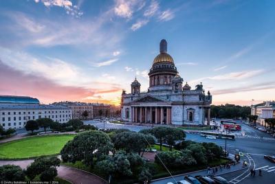 One-Day Trip to St Petersburg from Moscow by Train One-Day Trip to St Petersburg from Moscow by Train
