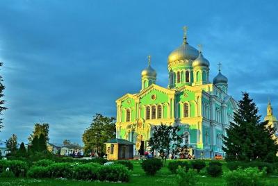 Nizhny Novgorod Private Tour to Arzamas and Diveevo monastery