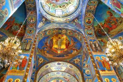 St. Petersburg: The shrines of Nevsky Prospekt with the Savior on