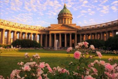 Walking and metro Tour by Saint-Petersburg 