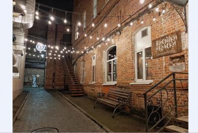 Vladivostok Life Photo Night Tour Emotional Tour