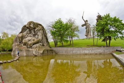 Private Half-Day Volgograd City Tour and Mamayev Hill Visit