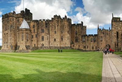 1 Day Alnwick Castle, Northumberland Coast & Scottish Borders 1 Day Alnwick Castle, Northumberland Coast & Scottish Borders