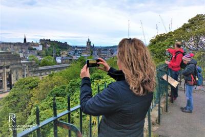 Whole day Edinburgh Tour including Scottish Lunch with a Local Expert! Whole day Edinburgh Tour including Scottish Lunch with a Local Expert!