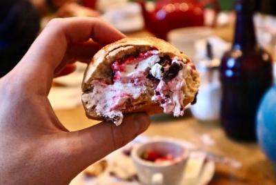3-Hour Secret Food Tour in Edinburgh w/ Private Tour Option 3-Hour Secret Food Tour in Edinburgh w/ Private Tour Option