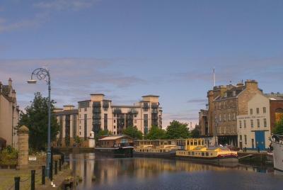 Private Walk: Sunny Leith Private Walk: Sunny Leith