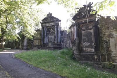 Small-Group 90-minute Tour in Greyfriars Kirkyard Small-Group 90-minute Tour in Greyfriars Kirkyard