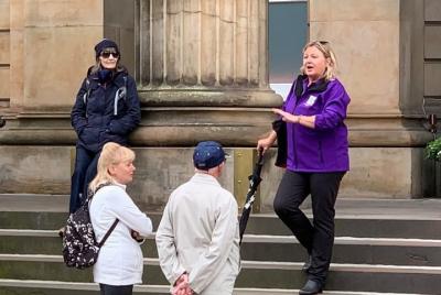 Guided Walking Tour of Edinburgh Guided Walking Tour of Edinburgh
