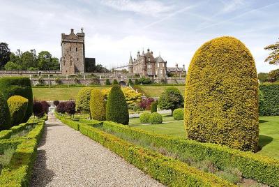 Scottish castles tour - private tour of four ancient castles Scottish castles tour - private tour of four ancient castles