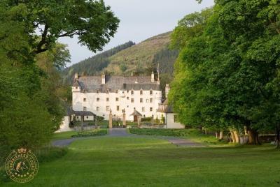 The Scottish Borders Full-Day Private Tour in a Luxury Minivan wi The Scottish Borders Full-Day Private Tour in a Luxury Minivan wi