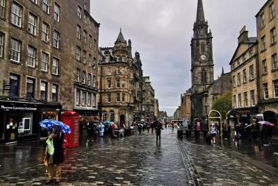 Private Edinburgh Old Town History Tour - Close Encounters Private Edinburgh Old Town History Tour - Close Encounters