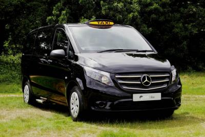 Private Edinburgh city to Edinburgh Airport transfer - Or airport to city Private Edinburgh city to Edinburgh Airport transfer - Or airport to city