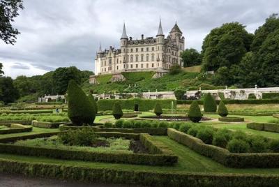 Dunrobin Castle and Glenmorangie Distillery 8 Seater Bus Tour fro