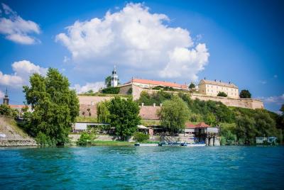 From Belgrade: Novi Sad and Sremski Karlovci Tour From Belgrade: Novi Sad and Sremski Karlovci Tour