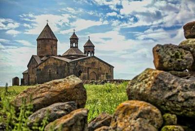 Private tour to Saghmosavank, Karmravor, Oshakan, Hovhannavank Private tour to Saghmosavank, Karmravor, Oshakan, Hovhannavank