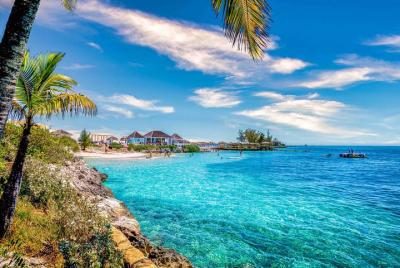 Pearl Island Beach Escape with Lunch from Nassau Pearl Island Beach Escape with Lunch from Nassau